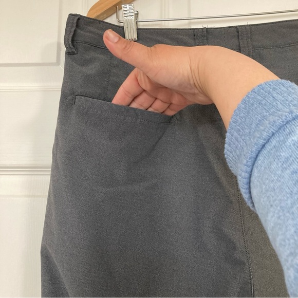 Travis Mathew Men's Gray Shorts Strech Pockets Performance size 36 - Picture 7 of 13